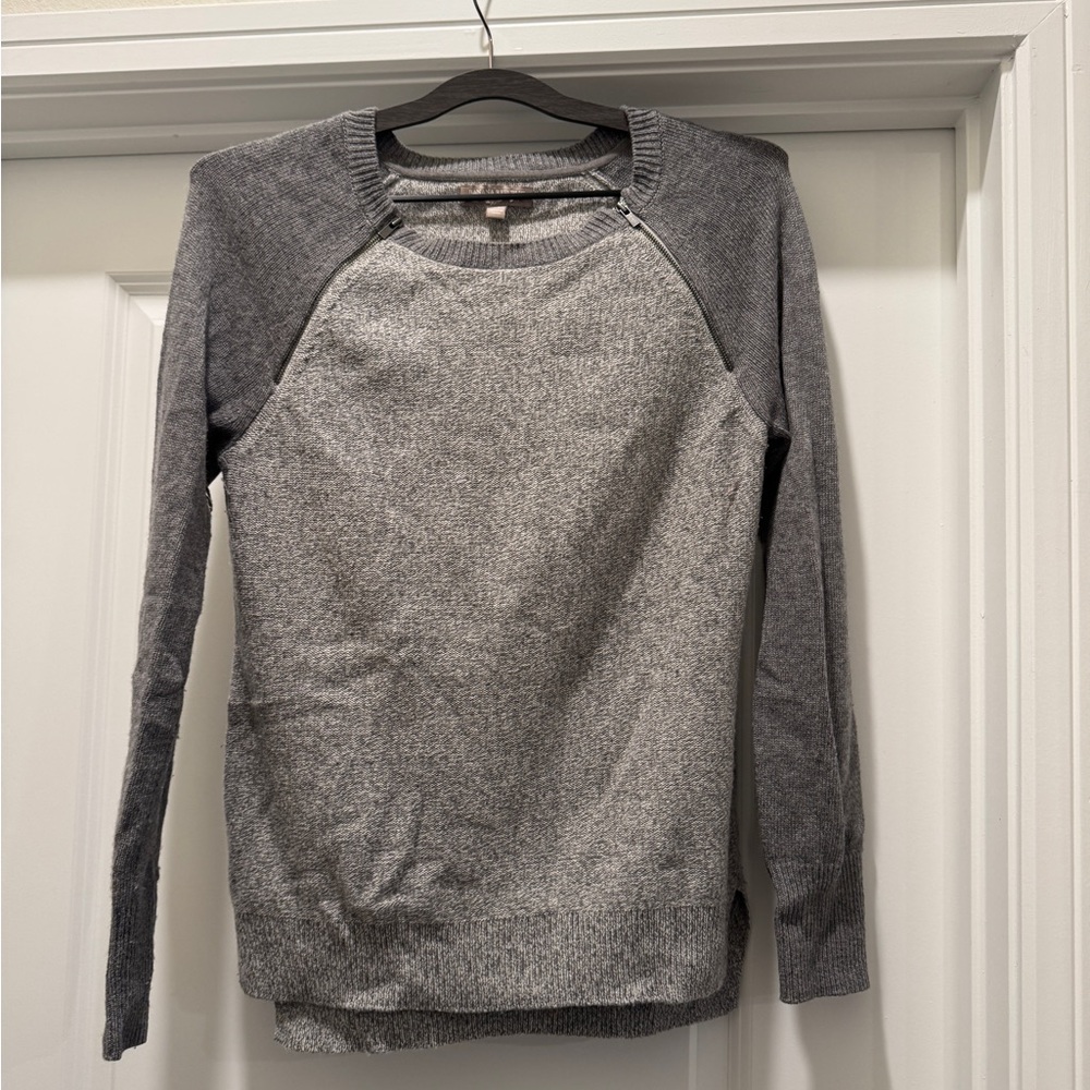 Banana Republic Charcoal Gray Women's Sweater